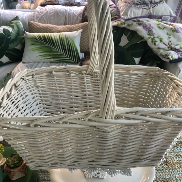 Massive White Easter Basket Garden Basket - Picture 5 of 7